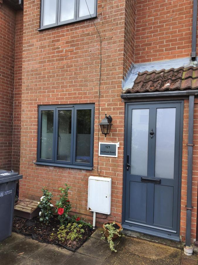 Country Style, 2 Bedroom House, Parking And Superb Location ノリッチ エクステリア 写真